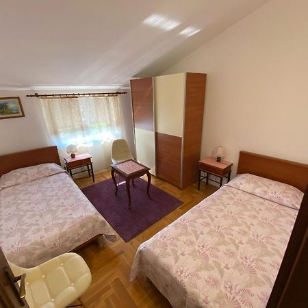 Ferienwohnung Purple House Pula Exterior foto