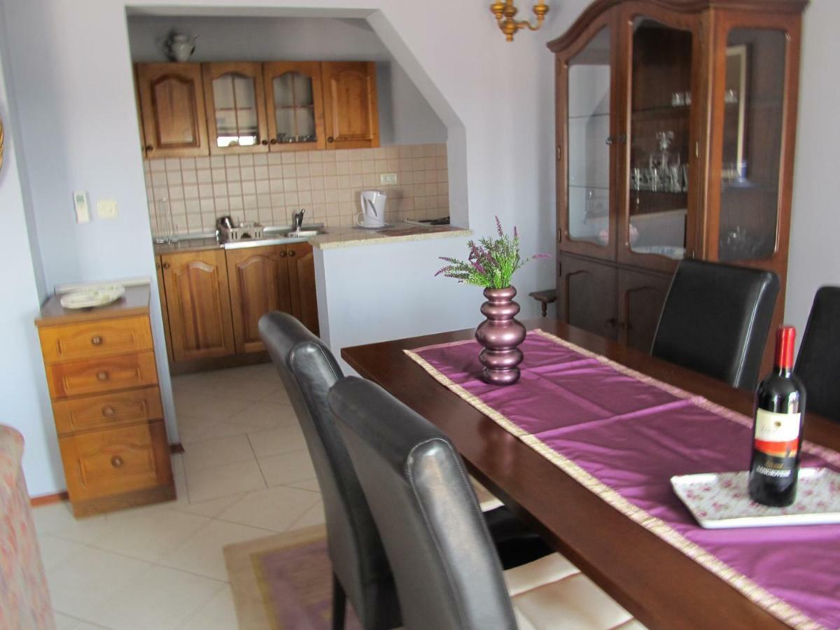 Ferienwohnung Purple House Pula Exterior foto